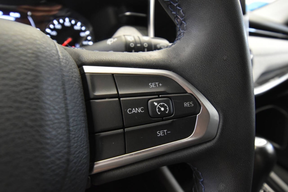 2022 Jeep Compass Latitude, Red, Mileage: 45,097 - photo 20