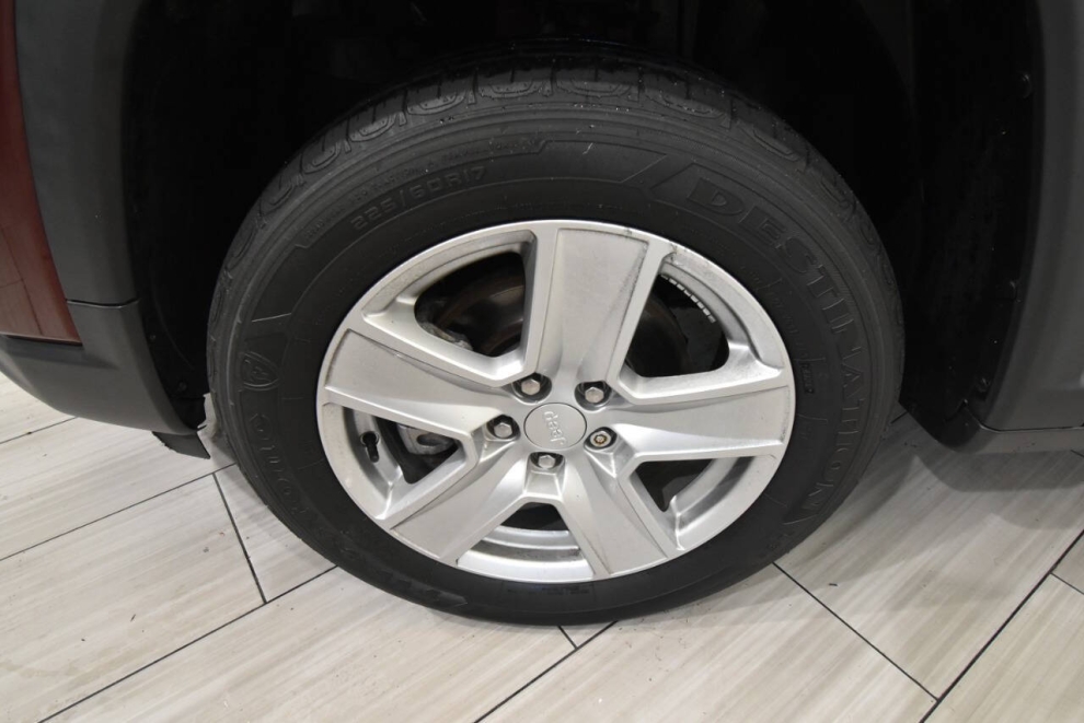 2022 Jeep Compass Latitude, Red, Mileage: 45,097 - photo 8