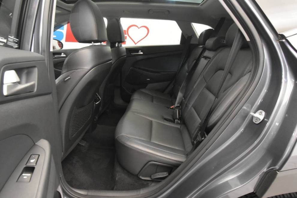 2019 Hyundai Tucson Ultimate, Gray, Mileage: 59,147 - photo 12