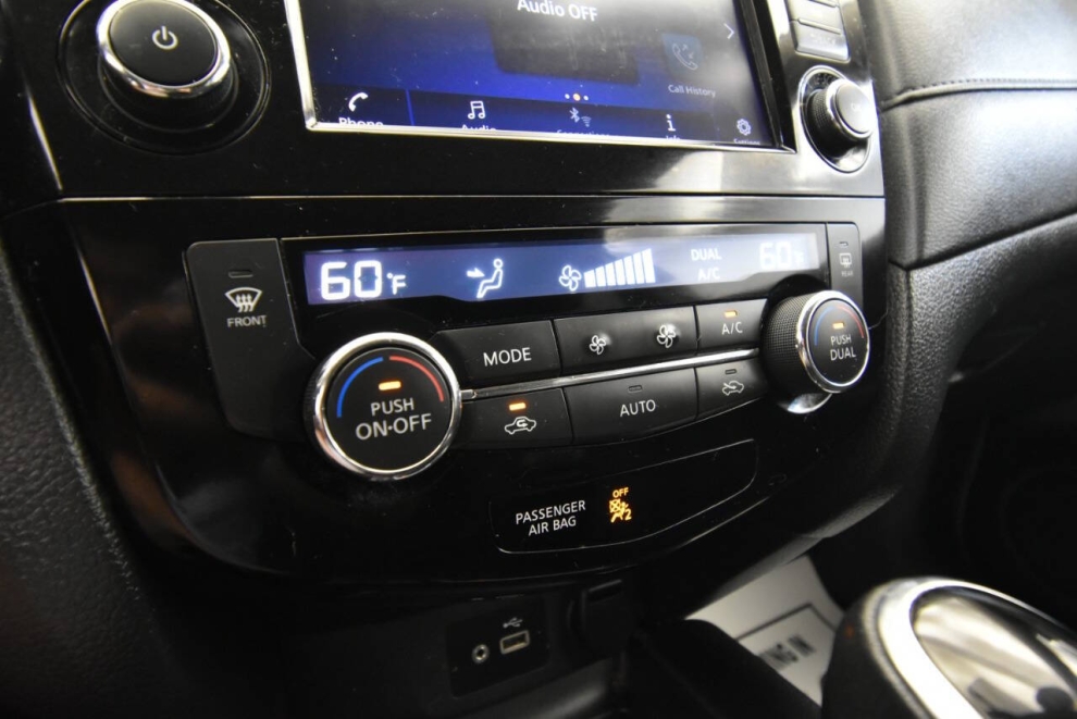 2018 Nissan Rogue SV AWD, Gray, Mileage: 110,553 - photo 21