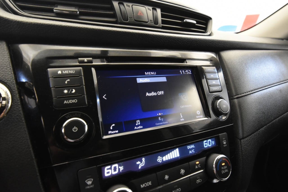 2018 Nissan Rogue SV AWD, Gray, Mileage: 110,553 - photo 22