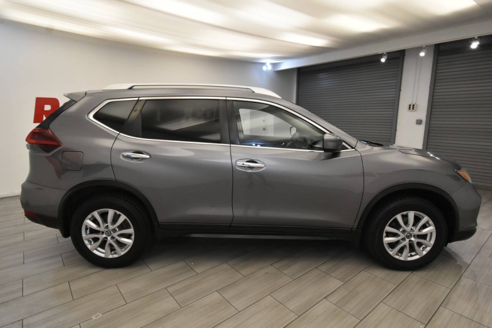 2018 Nissan Rogue SV AWD, Gray, Mileage: 110,553 - photo 5