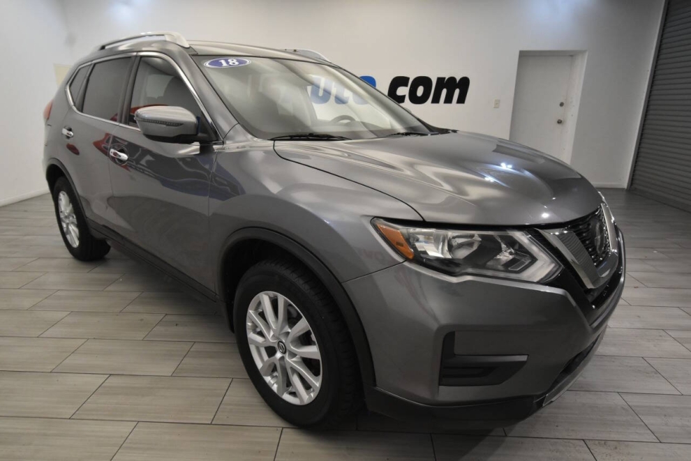 2018 Nissan Rogue SV AWD, Gray, Mileage: 110,553 - photo 6