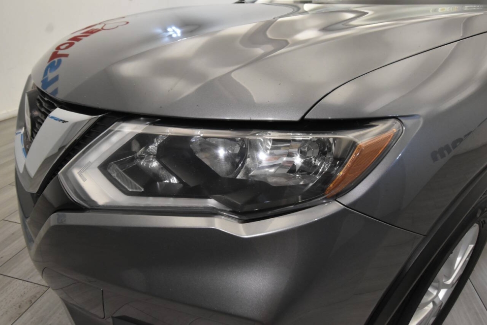 2018 Nissan Rogue SV AWD, Gray, Mileage: 110,553 - photo 7