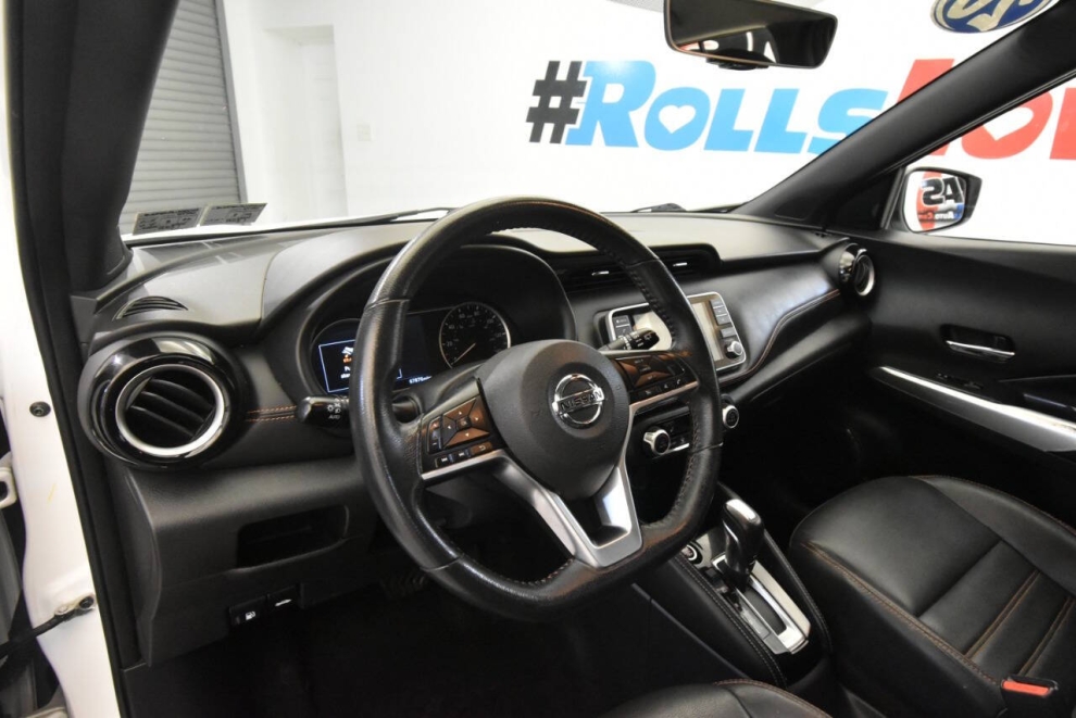2020 Nissan Kicks SR 4dr Crossover, White, Mileage: 67,871 - photo 10