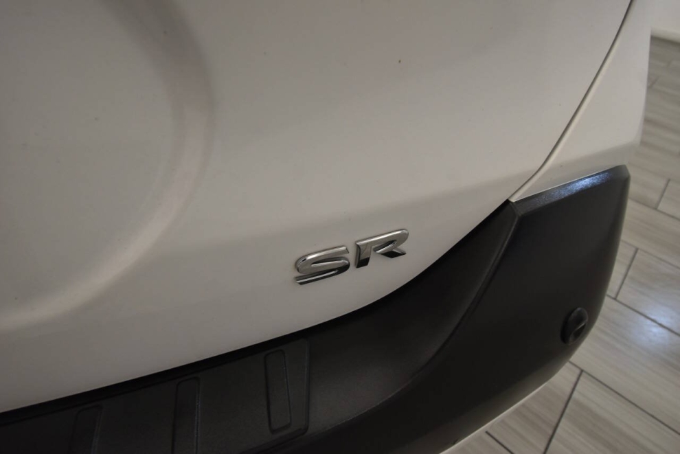 2020 Nissan Kicks SR 4dr Crossover, White, Mileage: 67,871 - photo 29