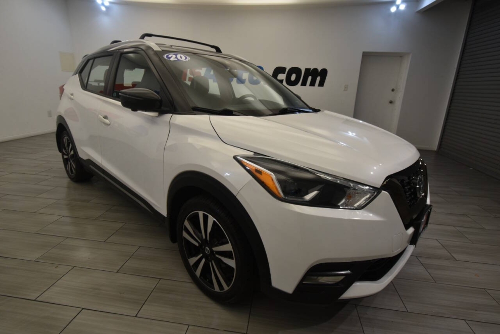 2020 Nissan Kicks SR 4dr Crossover, White, Mileage: 67,871 - photo 6