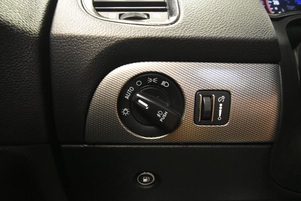 2020 Dodge Durango R/T AWD 4dr SUV, Negro, Mileage: 92,742 - photo 29