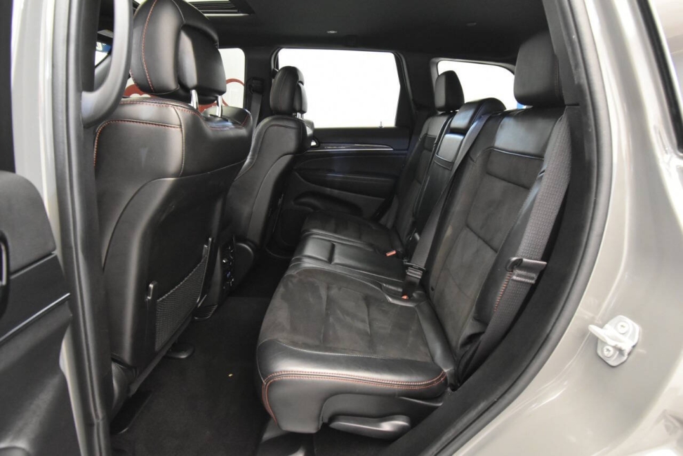 2021 Jeep Grand Cherokee Trailhawk 4x4 4dr SUV, Gray, Mileage: 108,043 - photo 13