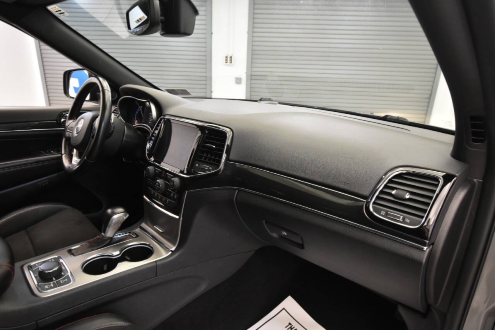2021 Jeep Grand Cherokee Trailhawk 4x4 4dr SUV, Gray, Mileage: 108,043 - photo 15