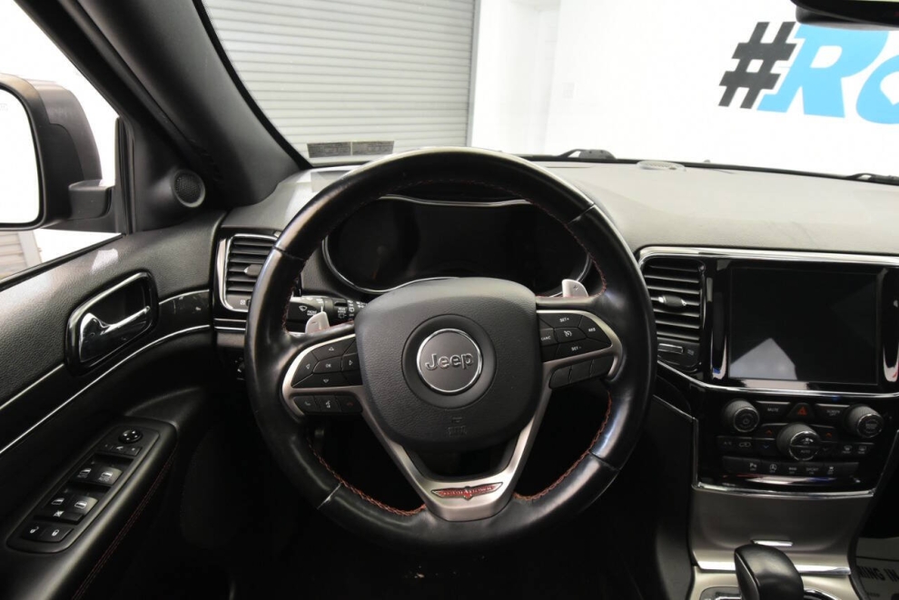 2021 Jeep Grand Cherokee Trailhawk 4x4 4dr SUV, Gray, Mileage: 108,043 - photo 20