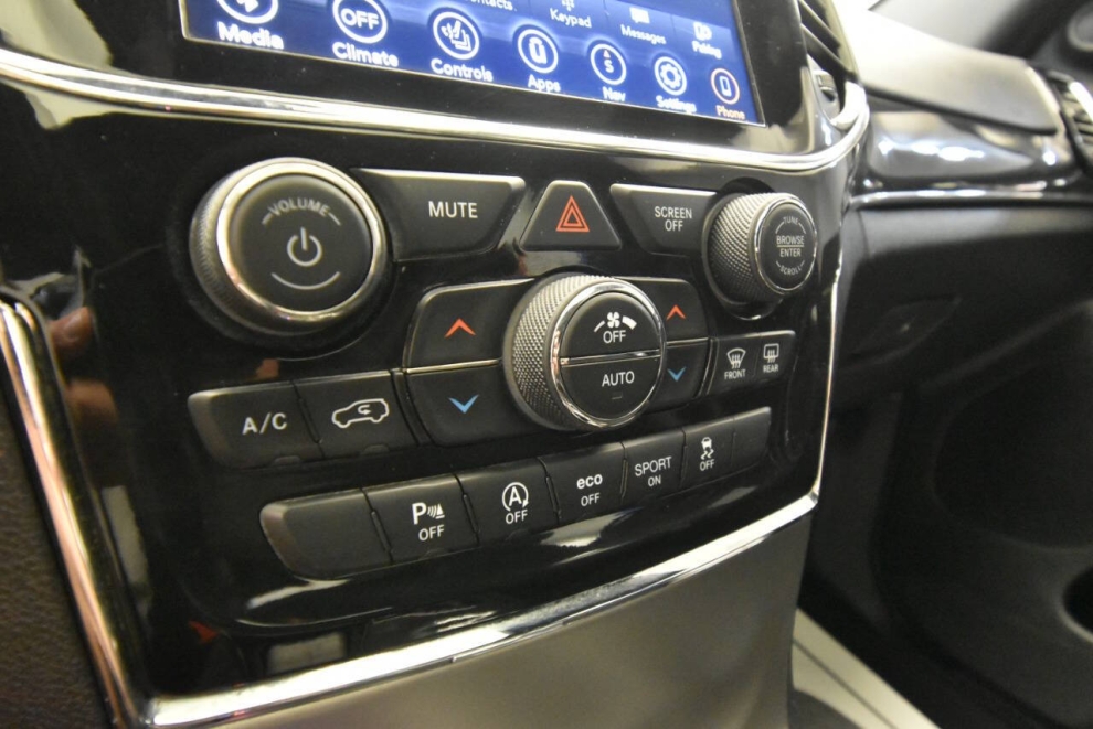 2021 Jeep Grand Cherokee Trailhawk 4x4 4dr SUV, Gray, Mileage: 108,043 - photo 27