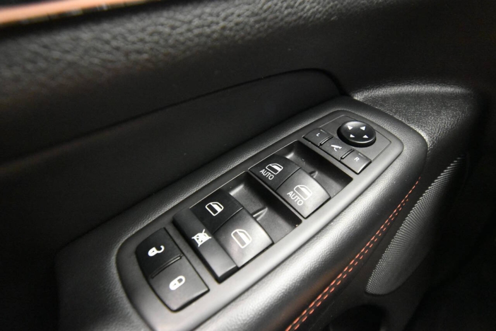 2021 Jeep Grand Cherokee Trailhawk 4x4 4dr SUV, Gray, Mileage: 108,043 - photo 31