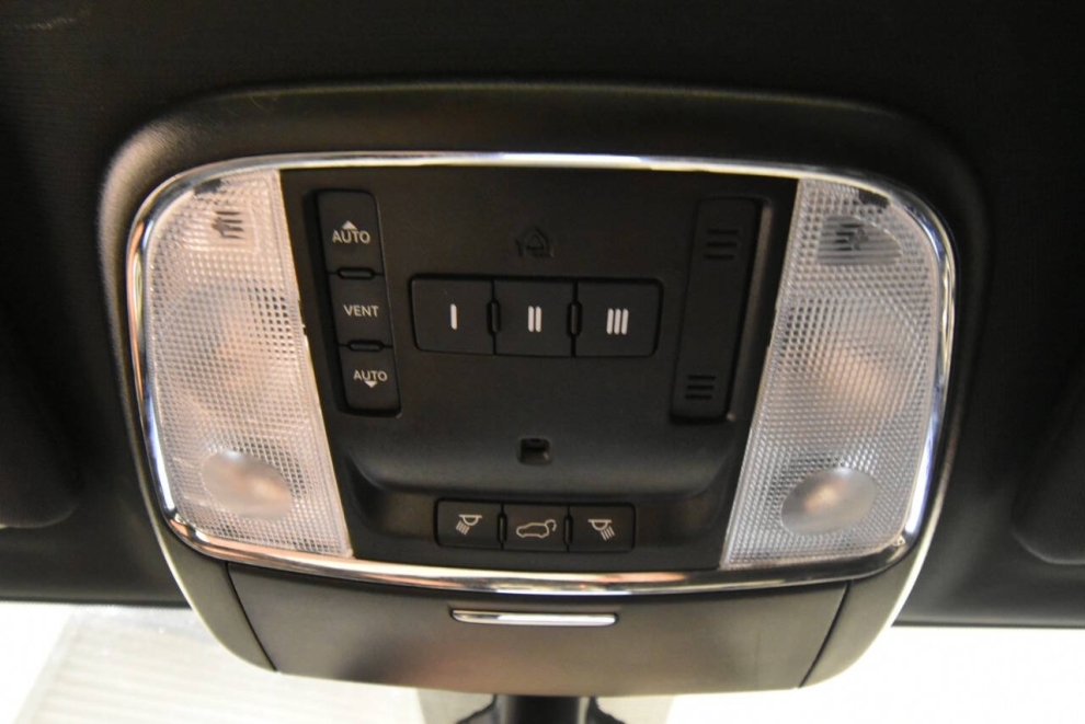 2021 Jeep Grand Cherokee Trailhawk 4x4 4dr SUV, Gray, Mileage: 108,043 - photo 32