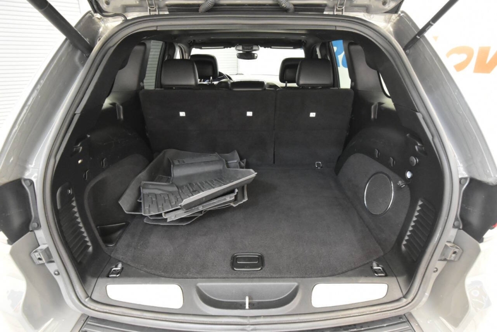2021 Jeep Grand Cherokee Trailhawk 4x4 4dr SUV, Gray, Mileage: 108,043 - photo 36
