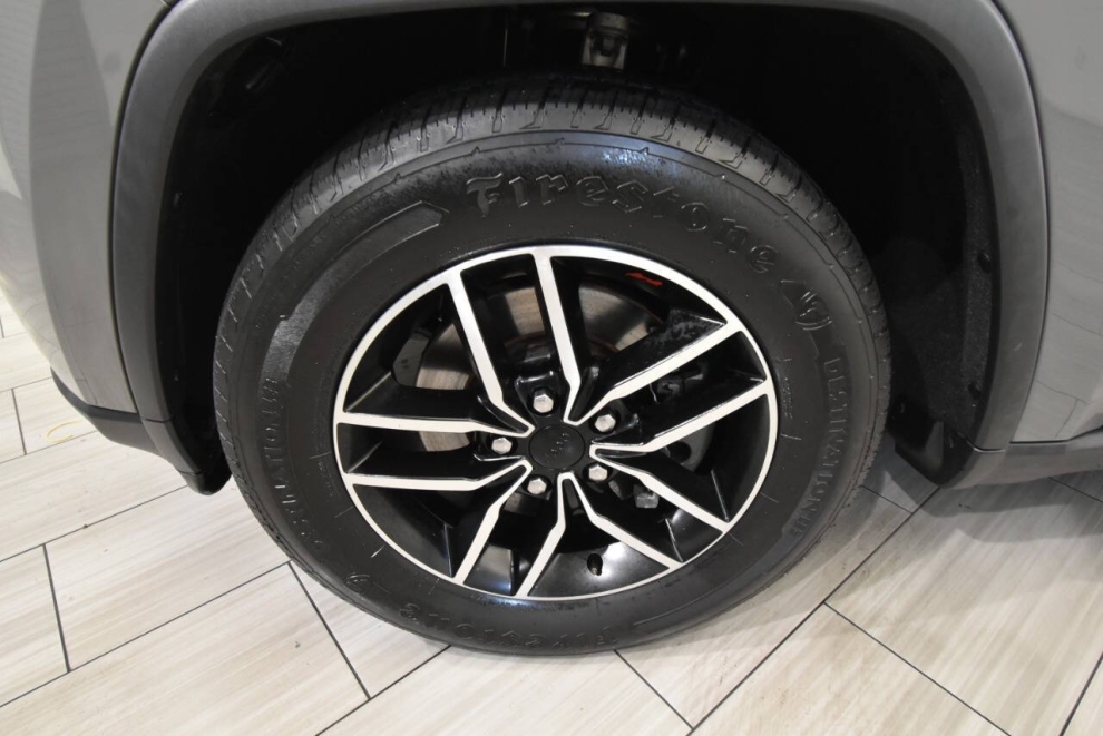 2021 Jeep Grand Cherokee Trailhawk 4x4 4dr SUV, Gray, Mileage: 108,043 - photo 8
