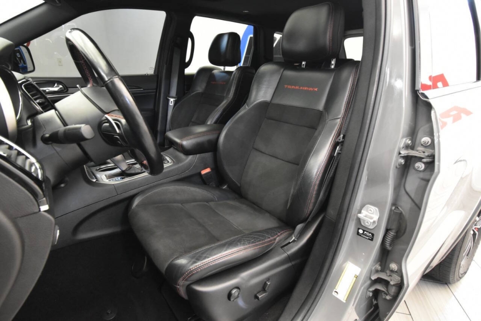 2021 Jeep Grand Cherokee Trailhawk 4x4 4dr SUV, Gray, Mileage: 108,043 - photo 9