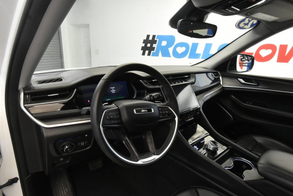 2023 Jeep Grand Cherokee 4XE, White, Mileage: 41,520 - photo 10