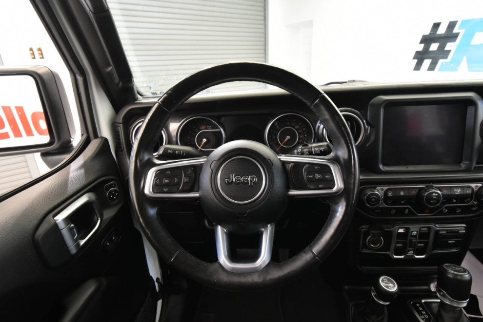 2019 Jeep Wrangler Unlimited Sahara, White, Mileage: 96,141 - photo 19