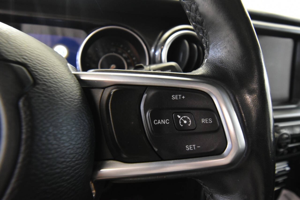 2019 Jeep Wrangler Unlimited Sahara, White, Mileage: 96,141 - photo 21