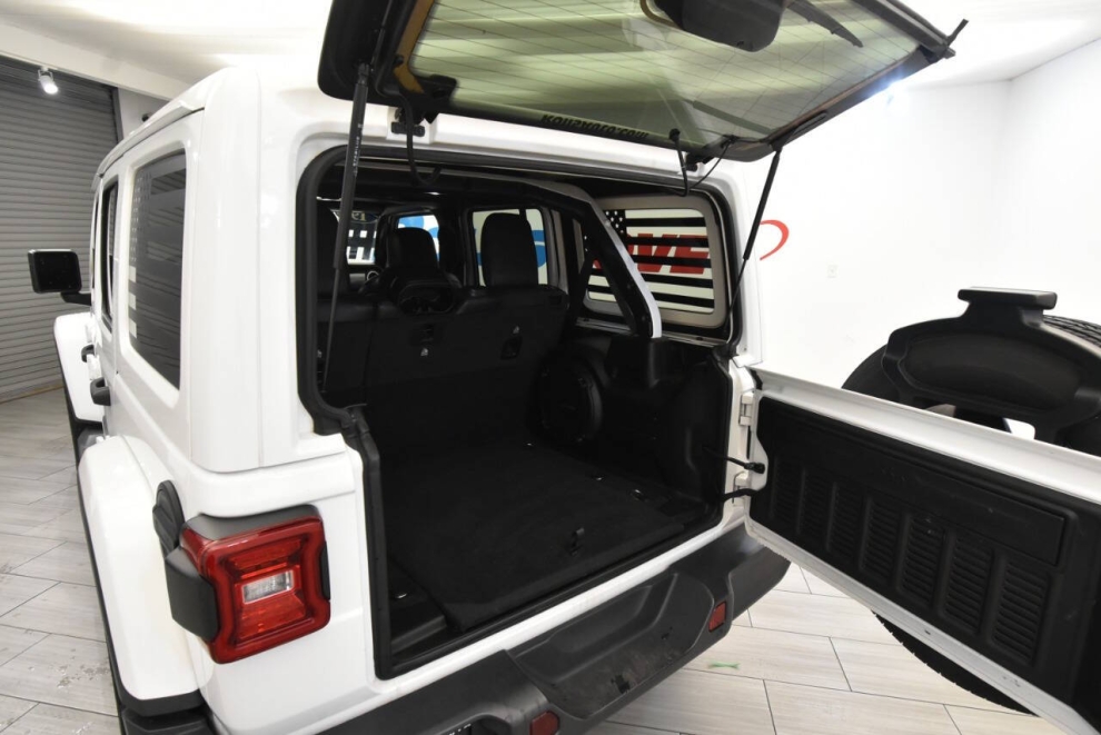 2019 Jeep Wrangler Unlimited Sahara, White, Mileage: 96,141 - photo 30