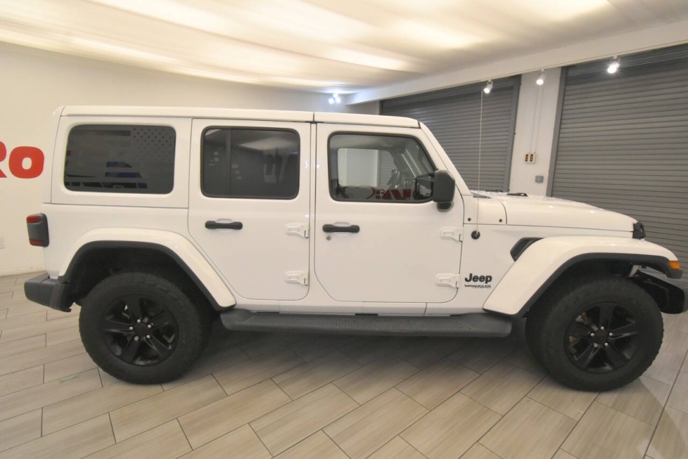 2019 Jeep Wrangler Unlimited Sahara, White, Mileage: 96,141 - photo 5