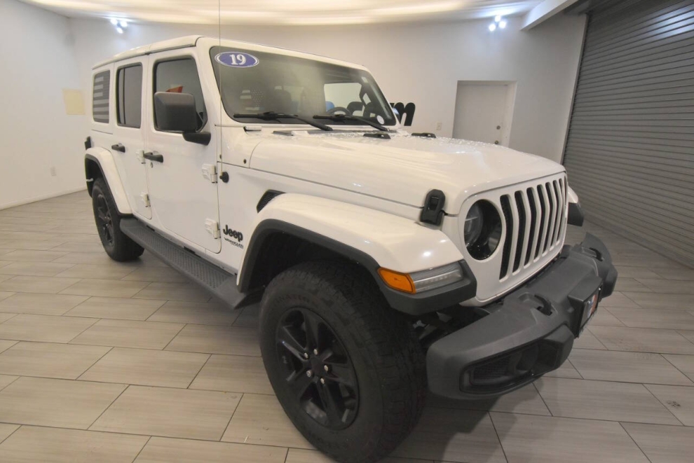 2019 Jeep Wrangler Unlimited Sahara, White, Mileage: 96,141 - photo 6