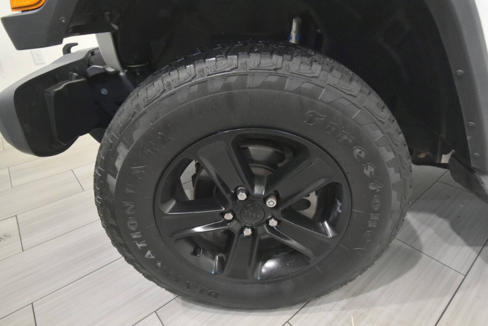 2019 Jeep Wrangler Unlimited Sahara, White, Mileage: 96,141 - photo 8
