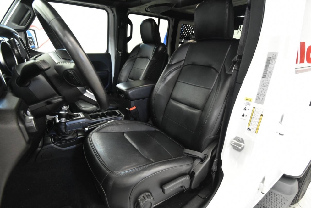 2019 Jeep Wrangler Unlimited Sahara, White, Mileage: 96,141 - photo 9