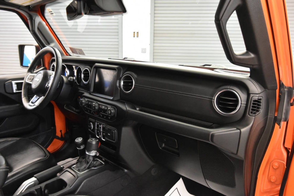 2019 Jeep Wrangler Unlimited Moab, Orange, Mileage: 54,511 - photo 15
