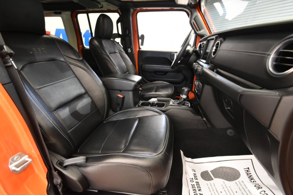 2019 Jeep Wrangler Unlimited Moab, Orange, Mileage: 54,511 - photo 16