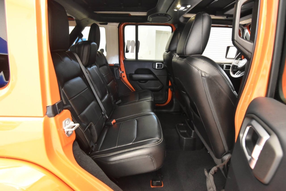 2019 Jeep Wrangler Unlimited Moab, Orange, Mileage: 54,511 - photo 17