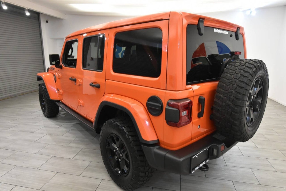 2019 Jeep Wrangler Unlimited Moab, Orange, Mileage: 54,511 - photo 2