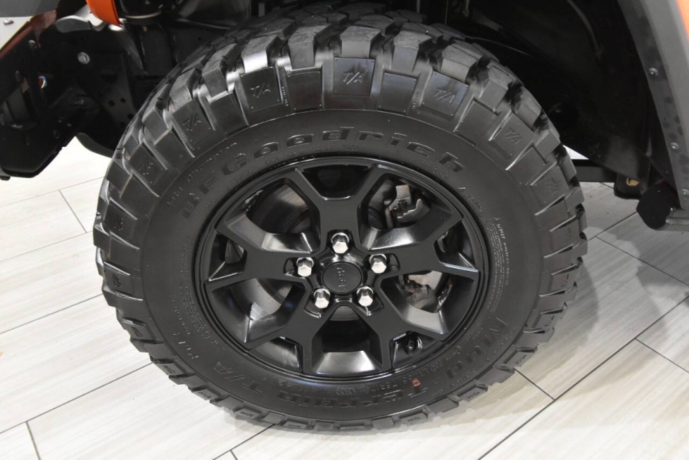2019 Jeep Wrangler Unlimited Moab, Orange, Mileage: 54,511 - photo 8