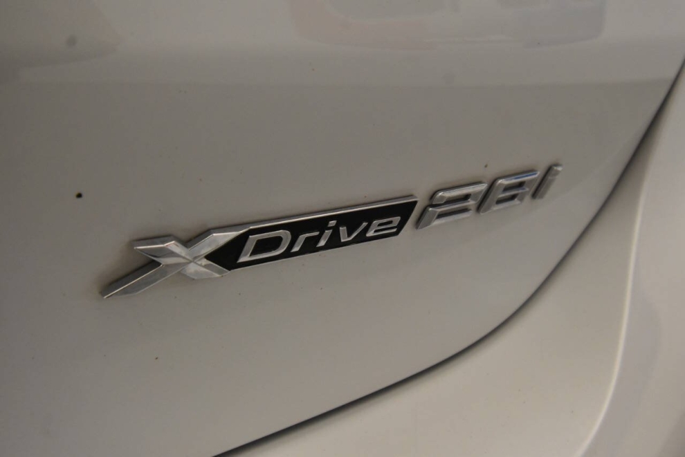 2021 BMW X1 xDrive28i AWD 4dr Sports Activity Vehicle, White, Mileage: 82,688 - photo 31