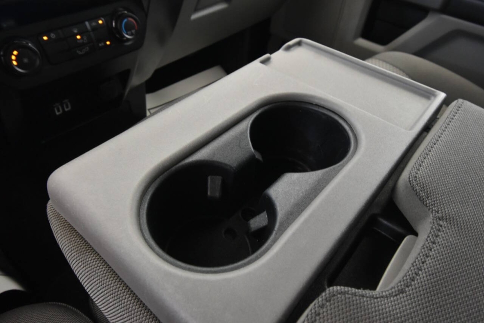 2020 Ford F-150 XLT, Black, Mileage: 66,995 - photo 19