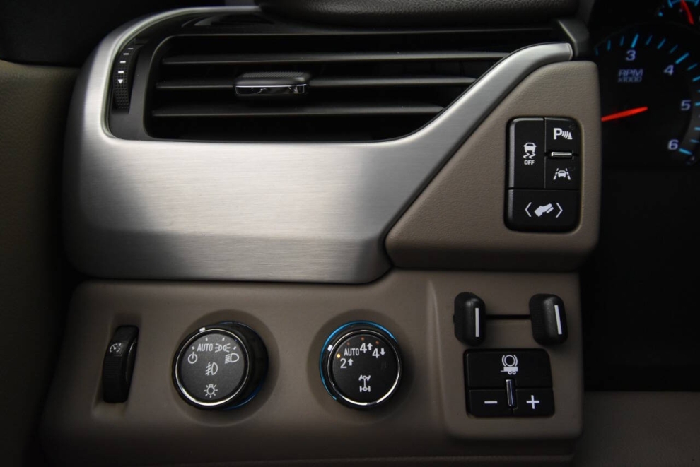 2018 GMC Yukon SLT 4x4 4dr SUV, Azul, Mileage: 85,015 - photo 32