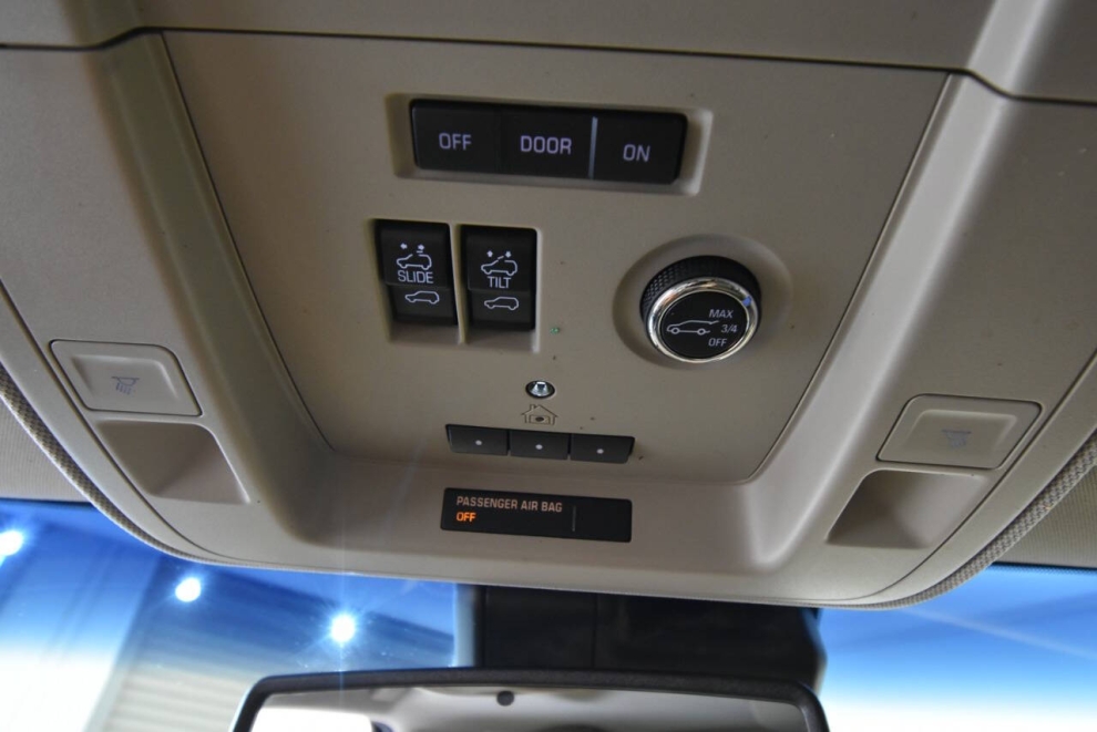 2018 GMC Yukon SLT 4x4 4dr SUV, Azul, Mileage: 85,015 - photo 34