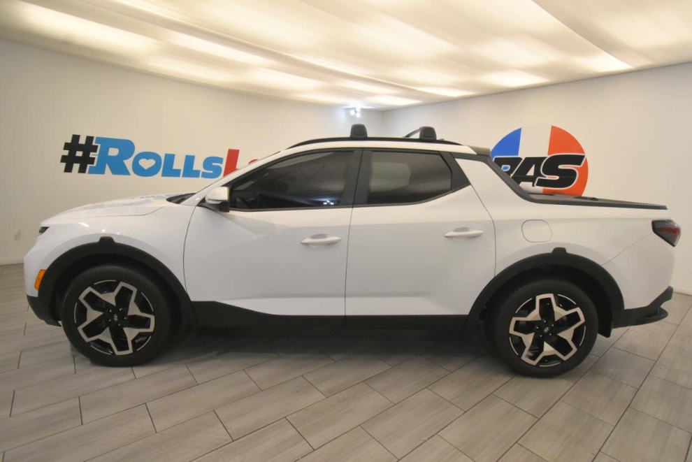 2022 Hyundai Santa Cruz Limited AWD 4dr Crew Cab 4.3ft SB, White, Mileage: 83,811 - photo 1