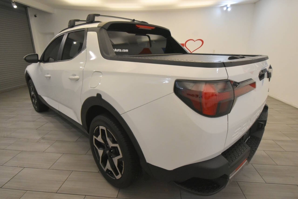 2022 Hyundai Santa Cruz Limited AWD 4dr Crew Cab 4.3ft SB, White, Mileage: 83,811 - photo 2