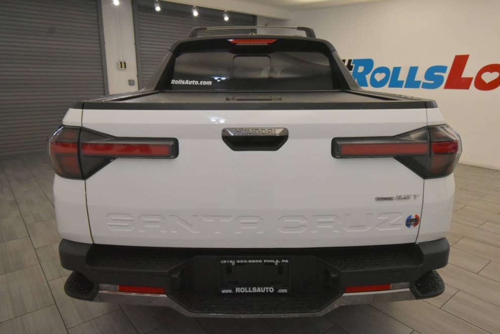 2022 Hyundai Santa Cruz Limited AWD 4dr Crew Cab 4.3ft SB, White, Mileage: 83,811 - photo 3