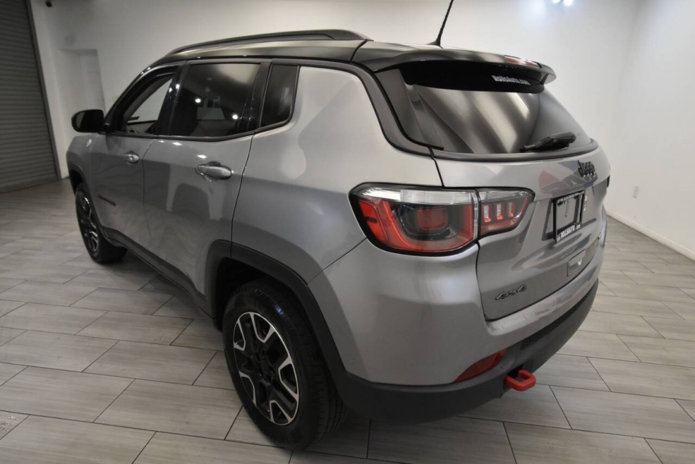 2020 Jeep Compass Trailhawk 4x4 4dr SUV, Silver, Mileage: 94,412 - photo 2