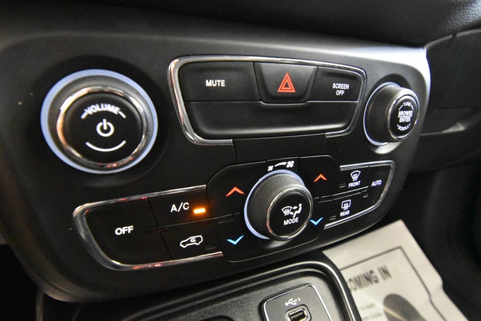 2020 Jeep Compass Trailhawk 4x4 4dr SUV, Silver, Mileage: 94,412 - photo 21