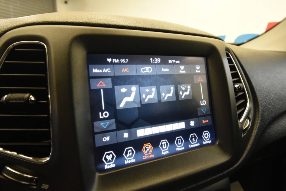 2020 Jeep Compass Trailhawk 4x4 4dr SUV, Silver, Mileage: 94,412 - photo 22