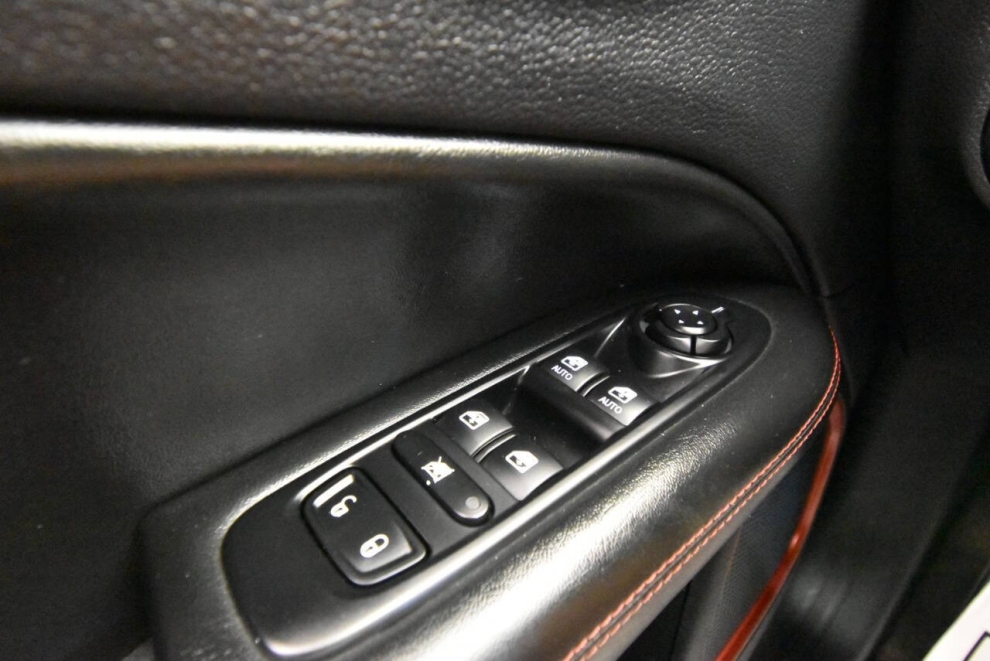 2020 Jeep Compass Trailhawk 4x4 4dr SUV, Silver, Mileage: 94,412 - photo 29