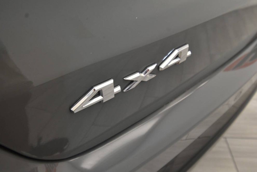 2022 Jeep Compass Limited, Gray, Mileage: 29,678 - photo 29