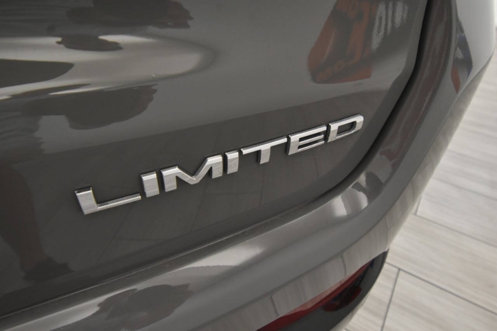 2022 Jeep Compass Limited, Gray, Mileage: 29,678 - photo 30