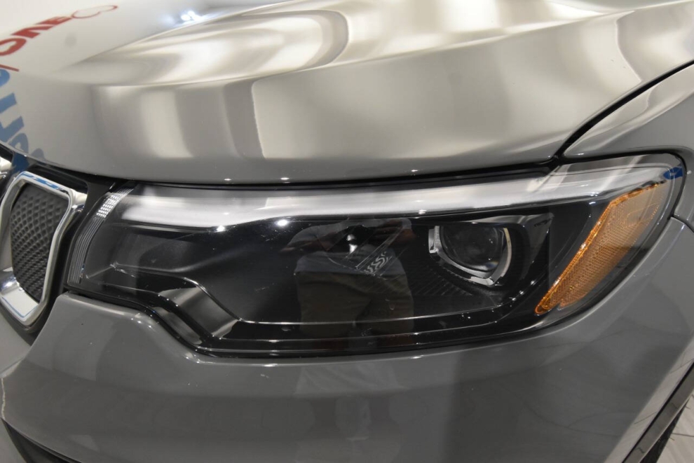 2022 Jeep Compass Limited, Gray, Mileage: 29,678 - photo 7