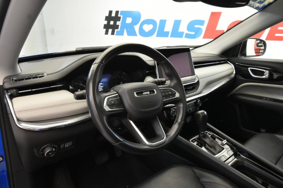 2022 Jeep Compass Limited, Blue, Mileage: 28,325 - photo 10