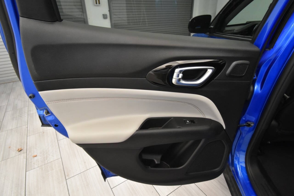 2022 Jeep Compass Limited, Blue, Mileage: 28,325 - photo 13